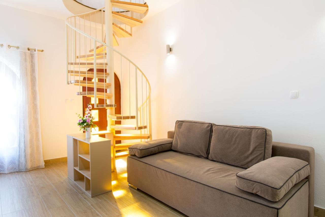Apartments By The Sea Kastel Stari, Kastela - 15894 Εξωτερικό φωτογραφία